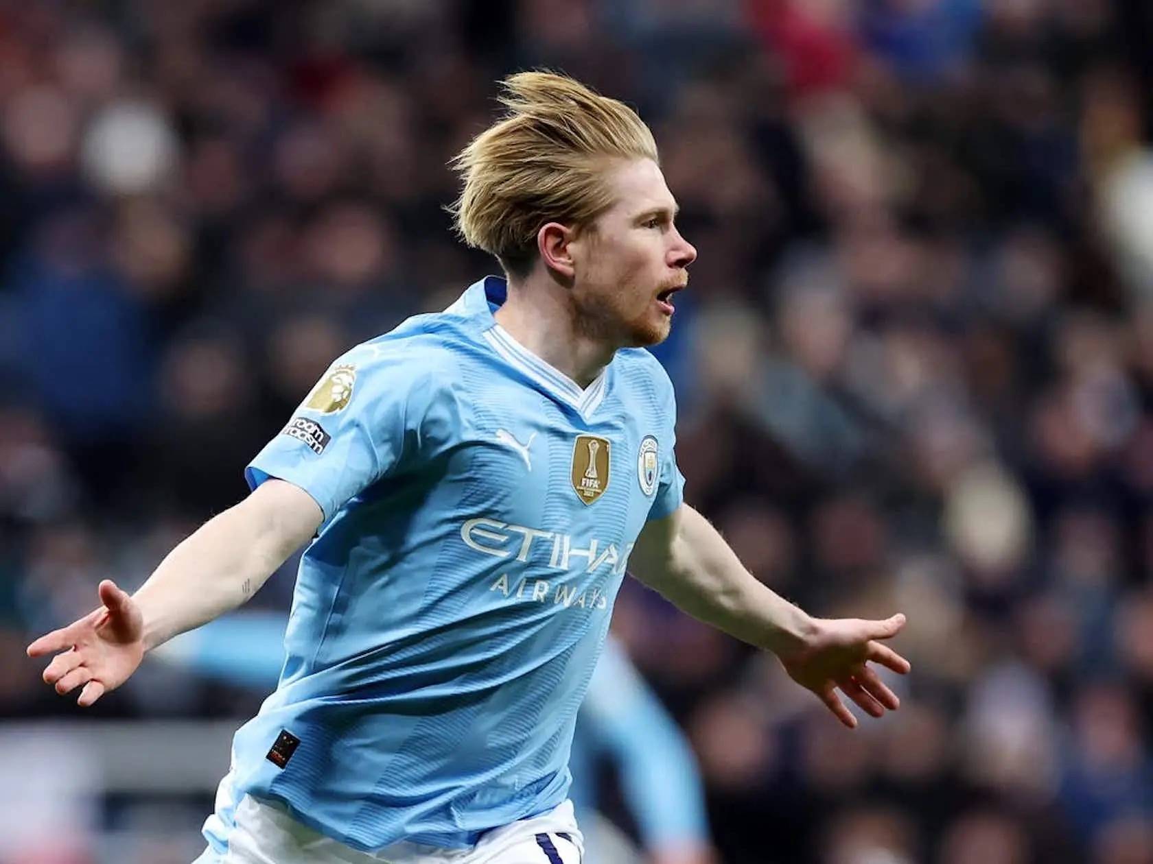 包含尤文图斯再度上演帽子戏法，曼城后防线成筛子！的词条